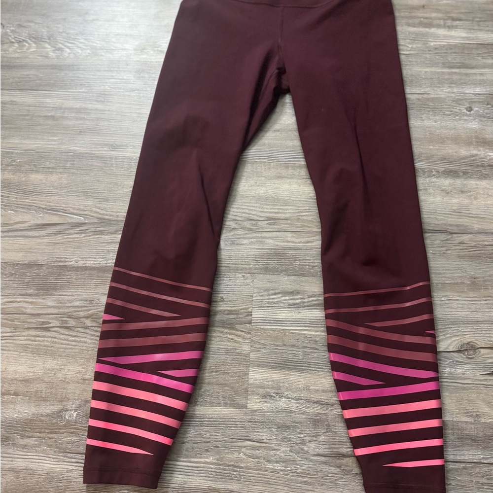 GAP Burgundy and Pink Striped Leggings EUC